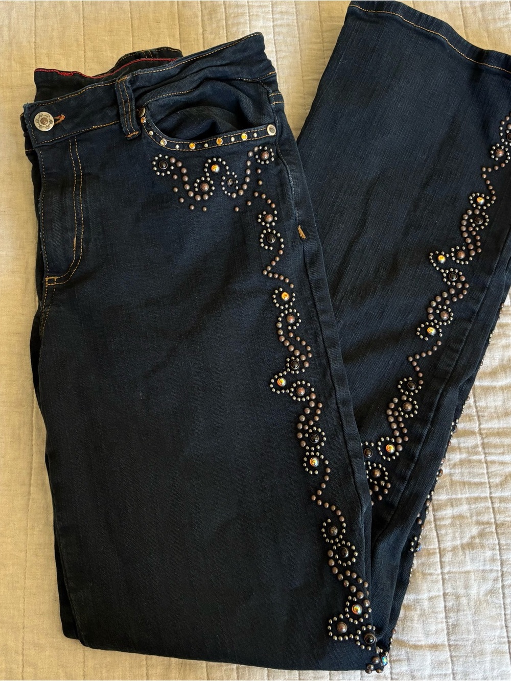 MU studded dark blue JEANS